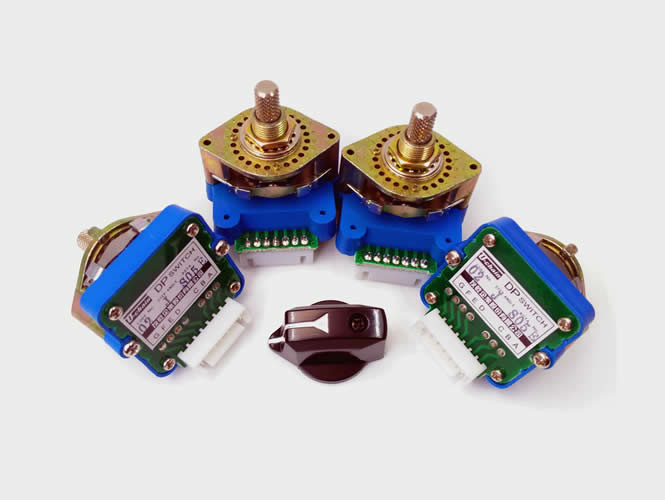 友乾UCHAIN數字波段開關